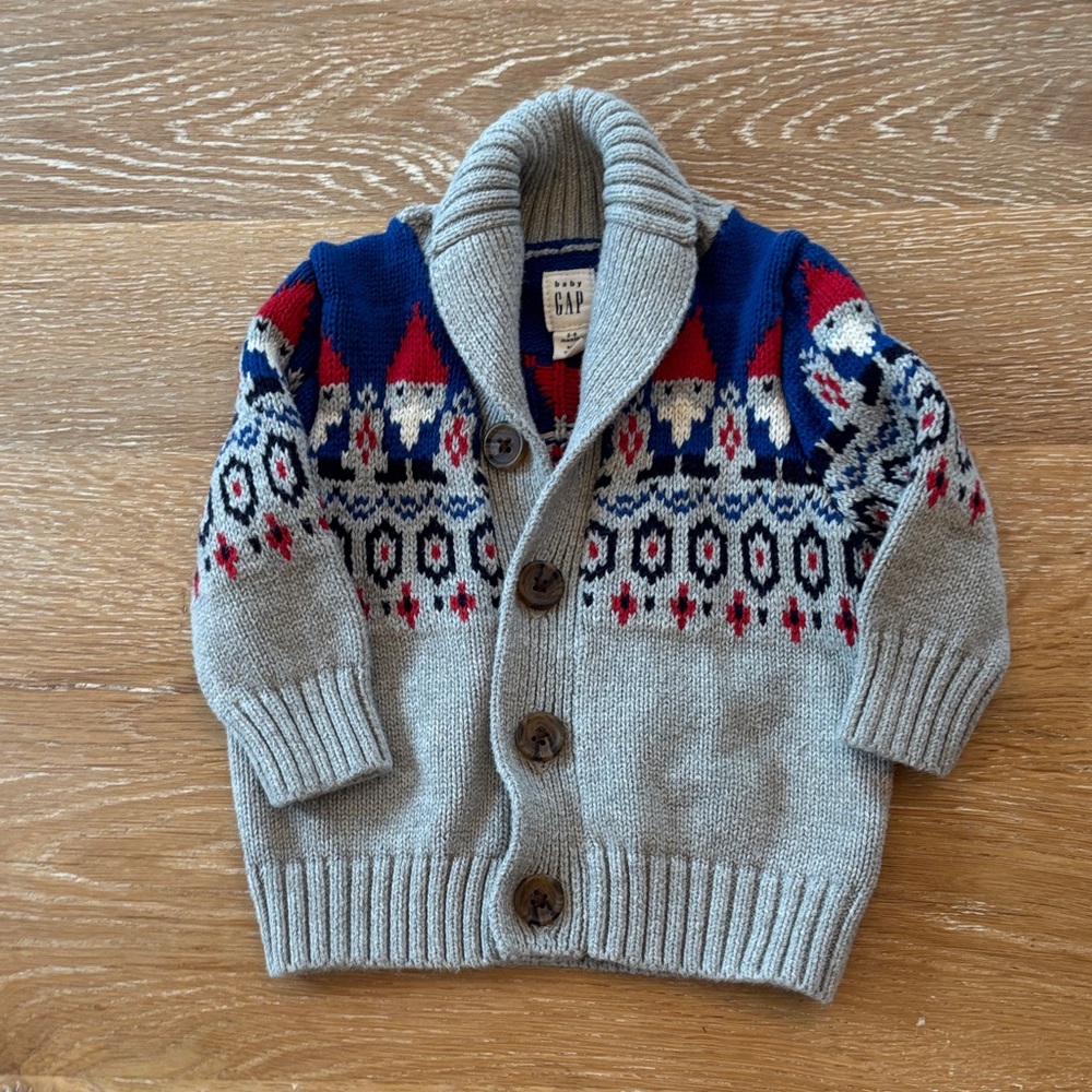 GAP Gray Cardigan with Blue and Red Patterns